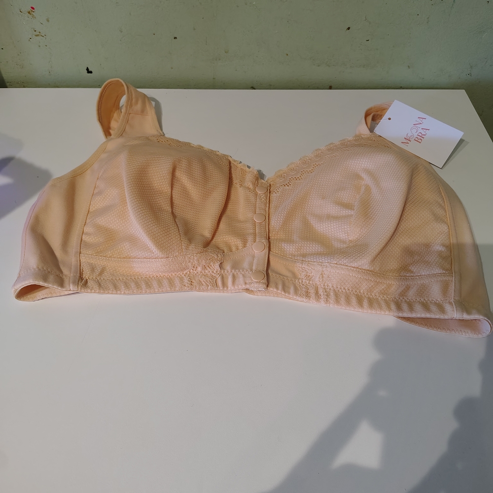 NWT Moona Bra Size 3XL Tank Beige Plus Size Comfy Seniors Comfortable Peach